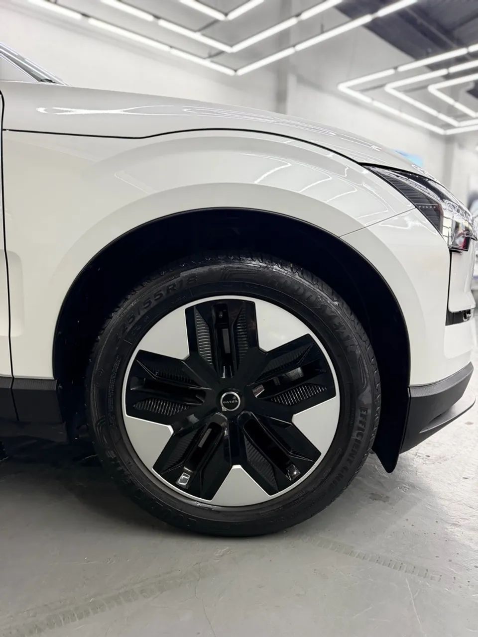 Volvo EX30 E60 Plus (elétrico) 2024 - Foto 5