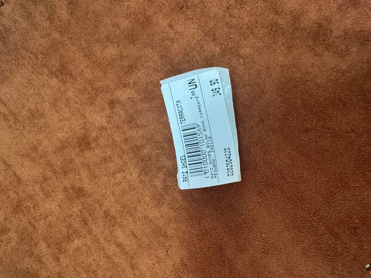 Bolsa camurça sintética e correntes grafite - Foto 5