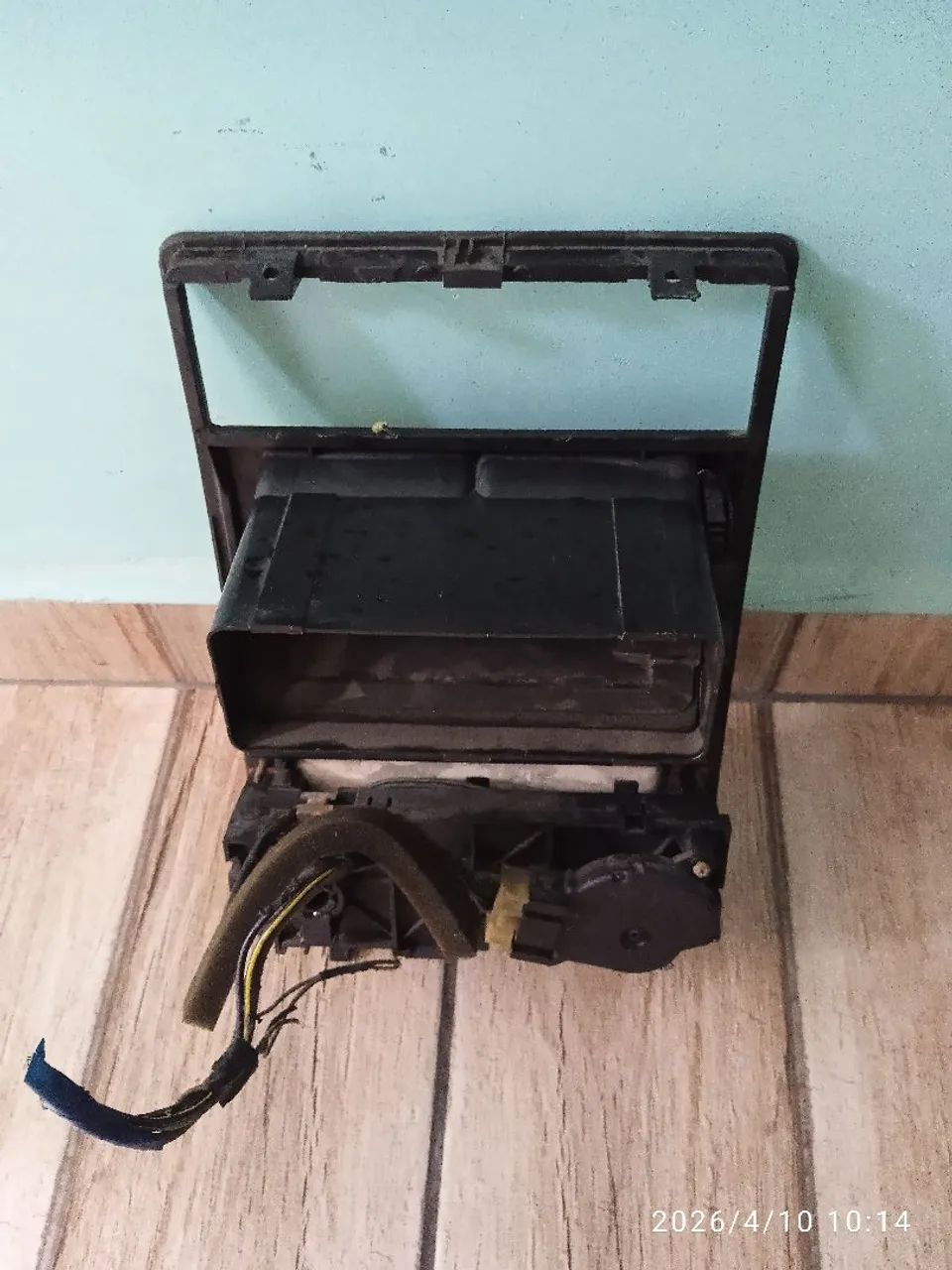 Moldura Central Difusor AR VW Gol/ParatiG2 Bola  - Foto 4
