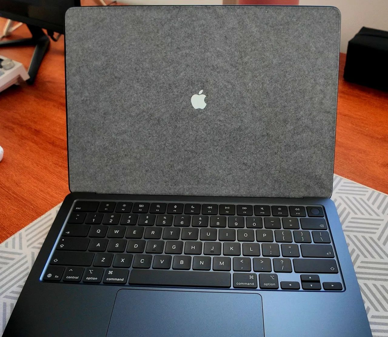 MacBook Air M5 (2026) - 13 Polegadas Meia-noite / Novo, Lacrado, Nunca Usado - Foto 2