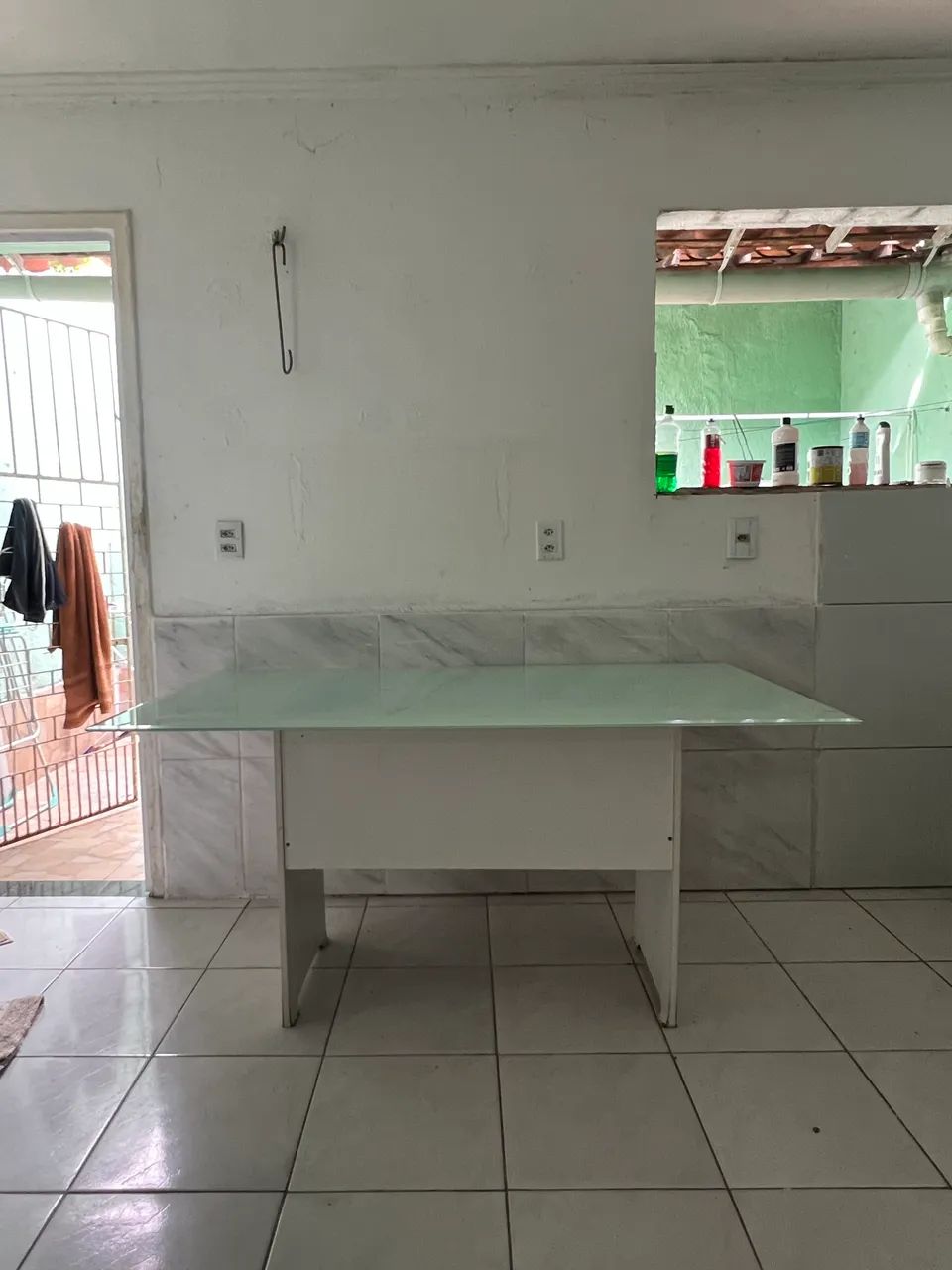 mesa com tampo de vidro temperado grosso - Foto 3