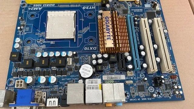 Placa Mae Gigabyte GA-MA78GM-S2H - Foto 2
