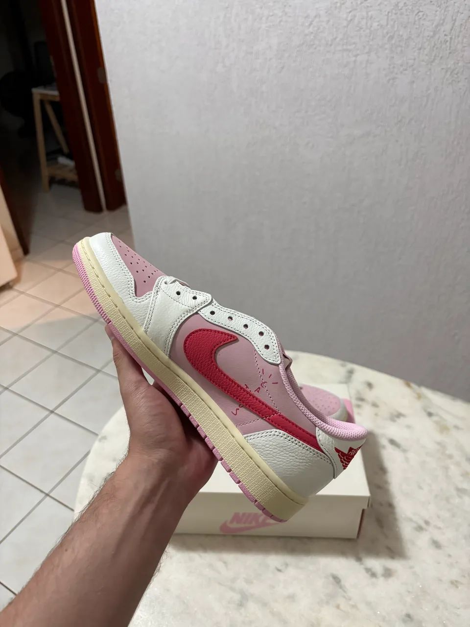 Air Jordan 1 Low x Travis Scott - Tropical Pink - 42 - Foto 5
