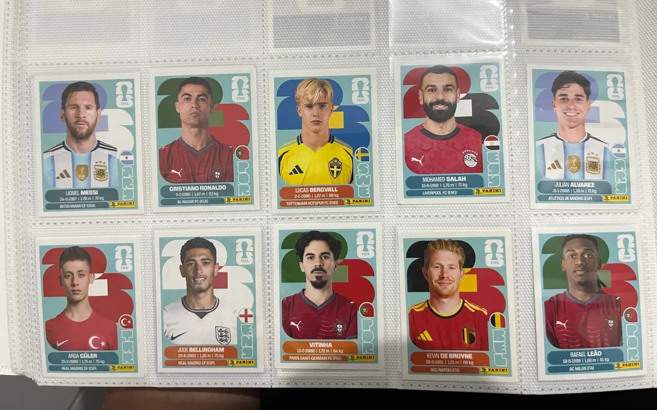10 figurinhas borda branca EUA - Messi CR7 + 