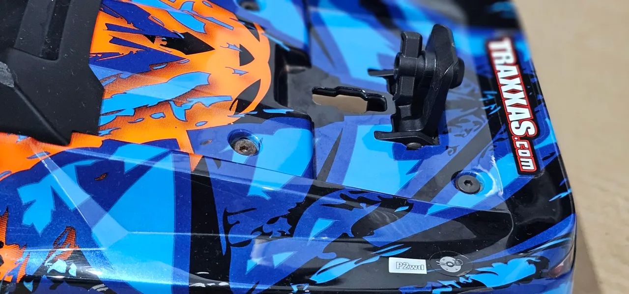 Traxxas E Revo 2.0 Bolha + torres - Foto 5