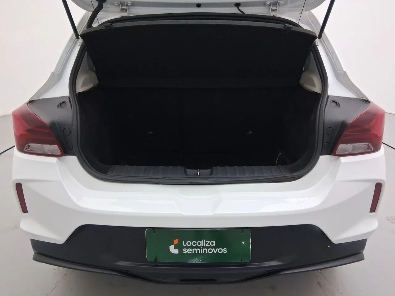 Chevrolet Onix Hatch 1.0 12V Flex Mec. 4P, foto 9 de 18