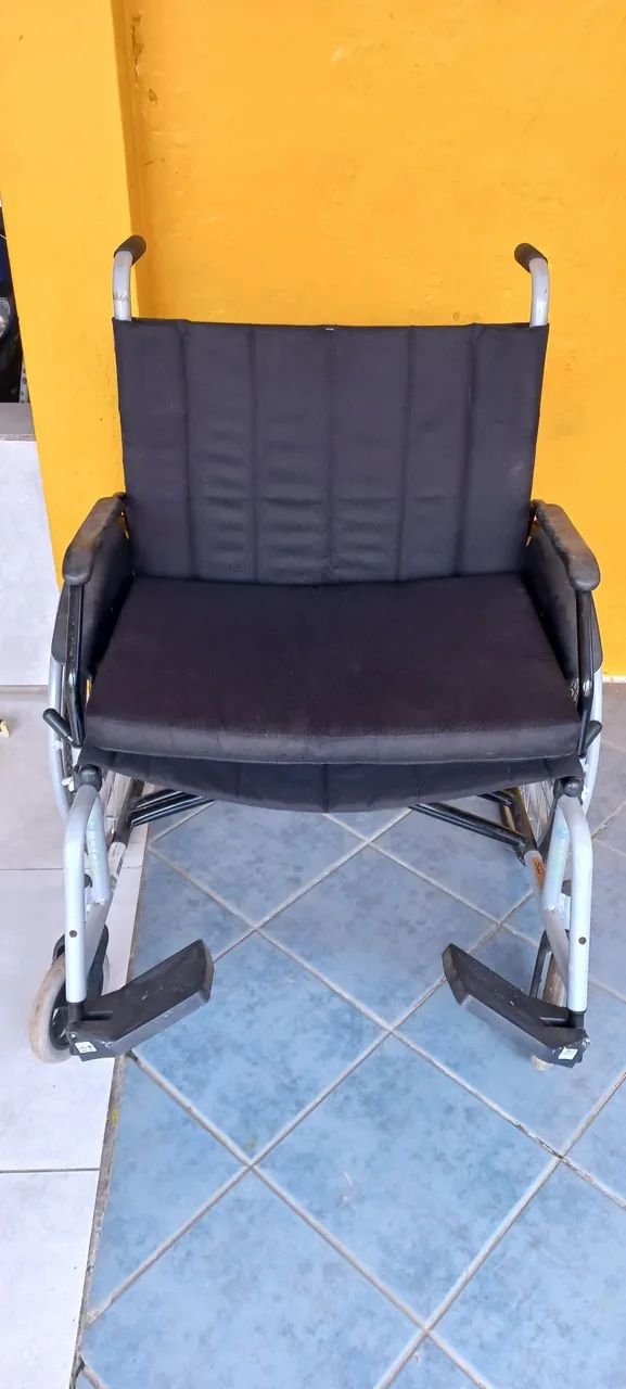 Cadeira de rodas  - Foto 3