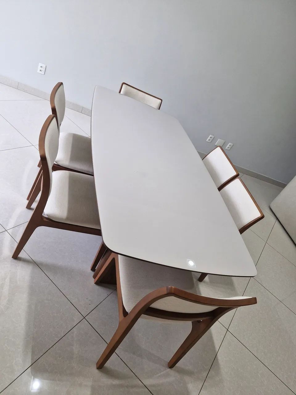 Vendo mesa com 6 cadeiras - Foto 3