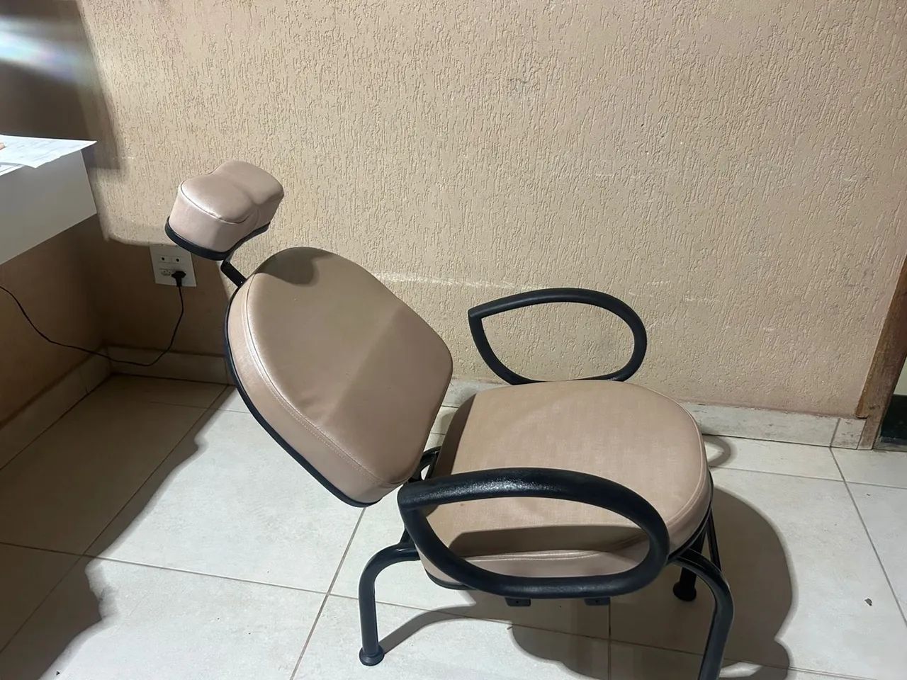 Vende- se cadeira para atendimento  - Foto 2