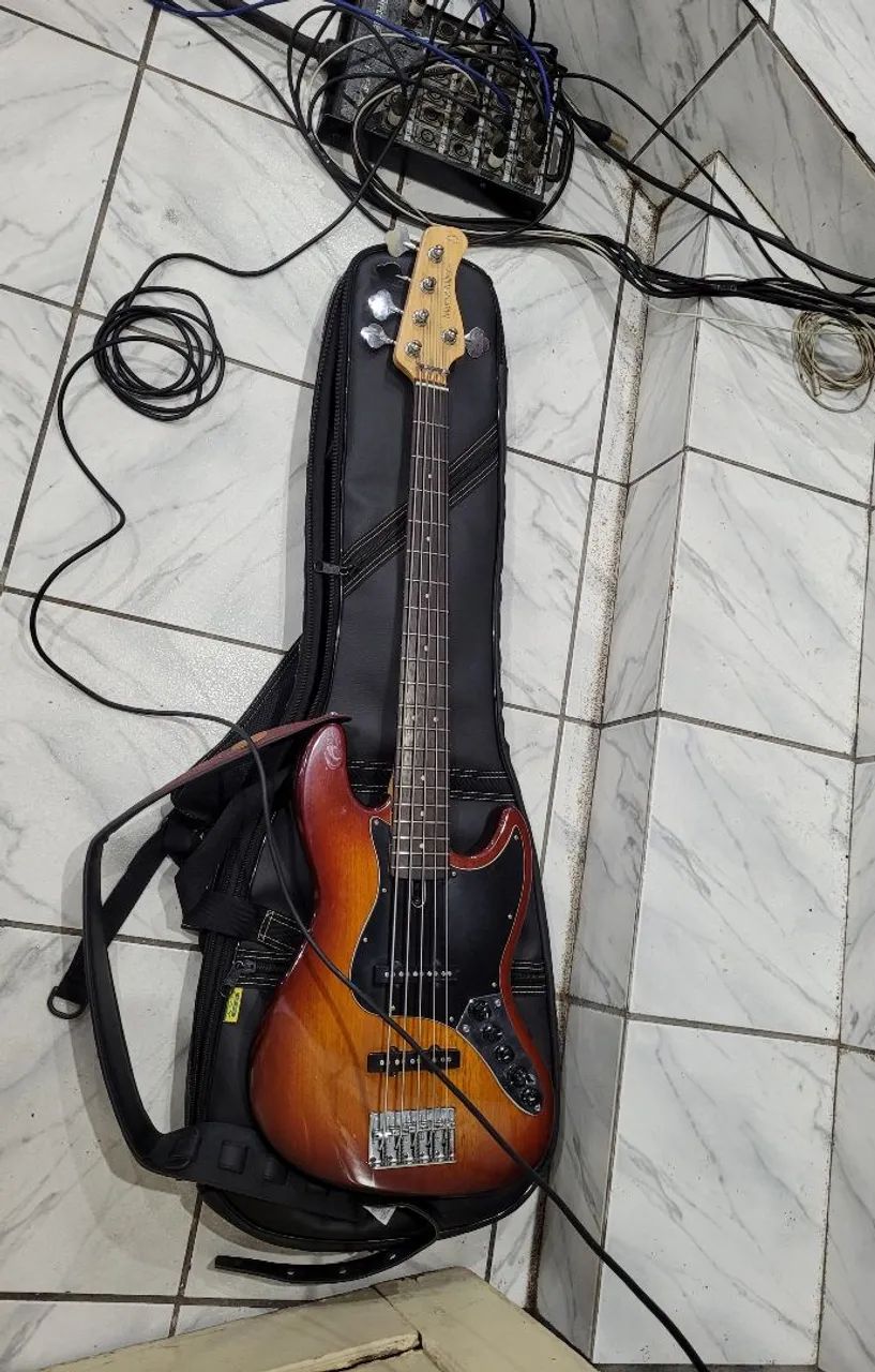 Baixo Marcus Miller - Foto 2
