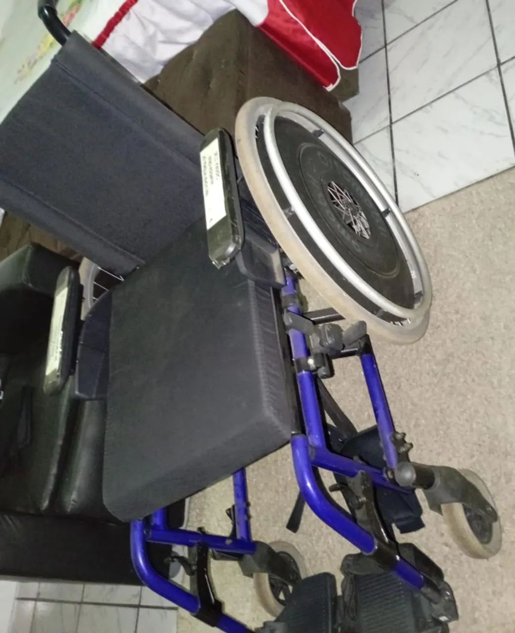Cadeira de rodas - Foto 2