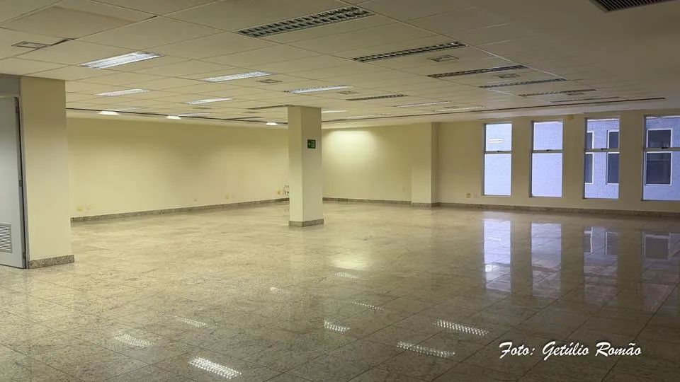 Prédio, Av SAUS Quadra 5, Asa Sul - Foto 5