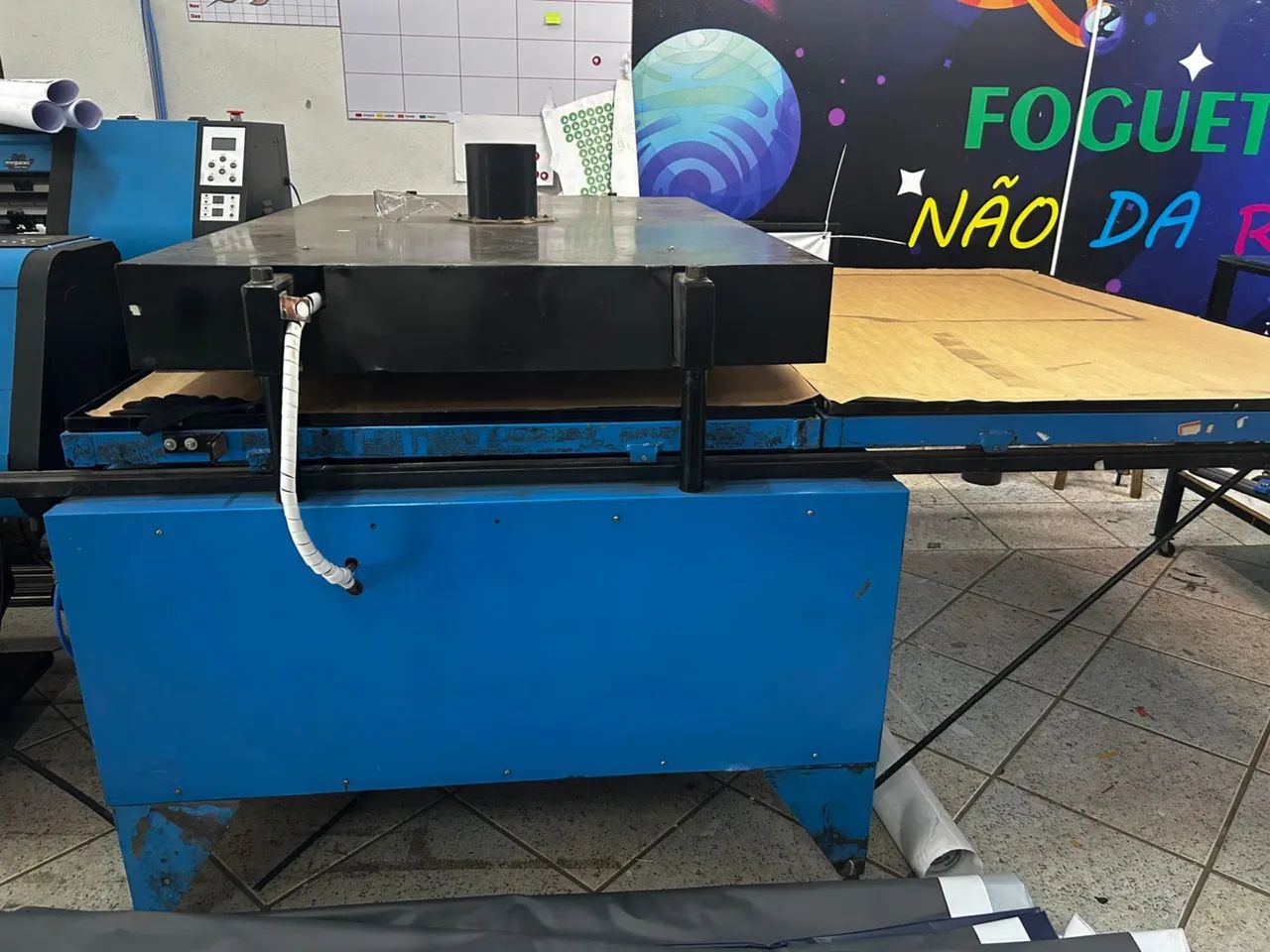 Prensa sublimatica pneumática 2 berços 150x100 - Foto 5
