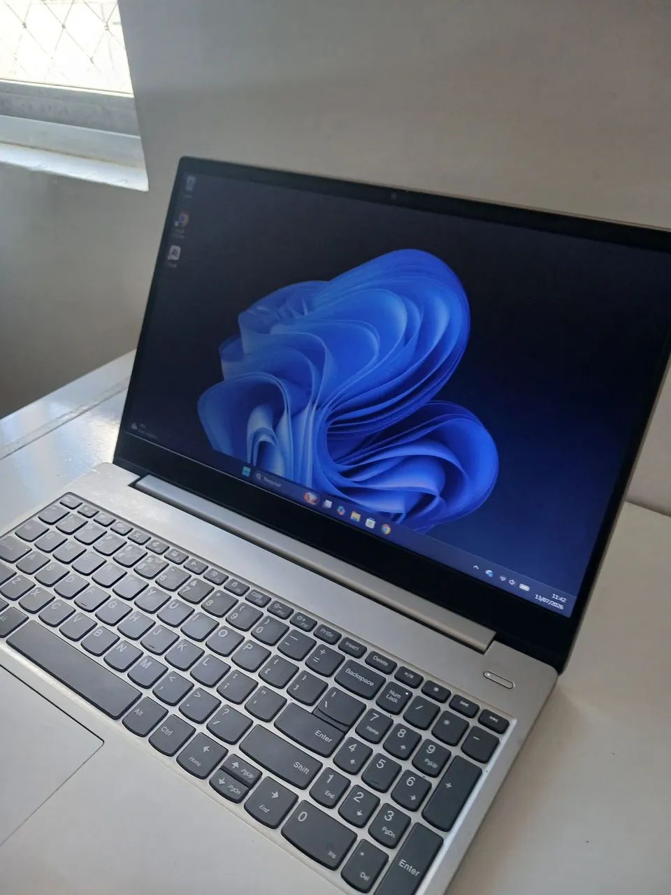Notebook IdeaPad 330 Core i5 8a 8GB RAM 256 SSD 