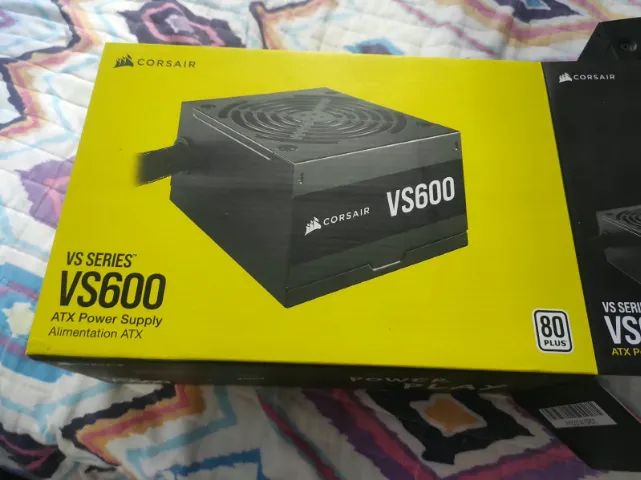 Fonte Corsair VS600 600W (Na Caixa / Estado Impecável)