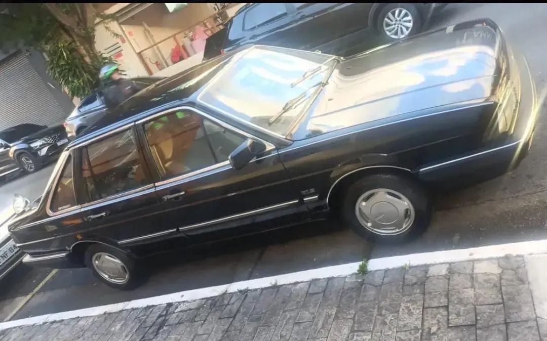Volkswagen Santana Evidenc 2.0 MI 1990