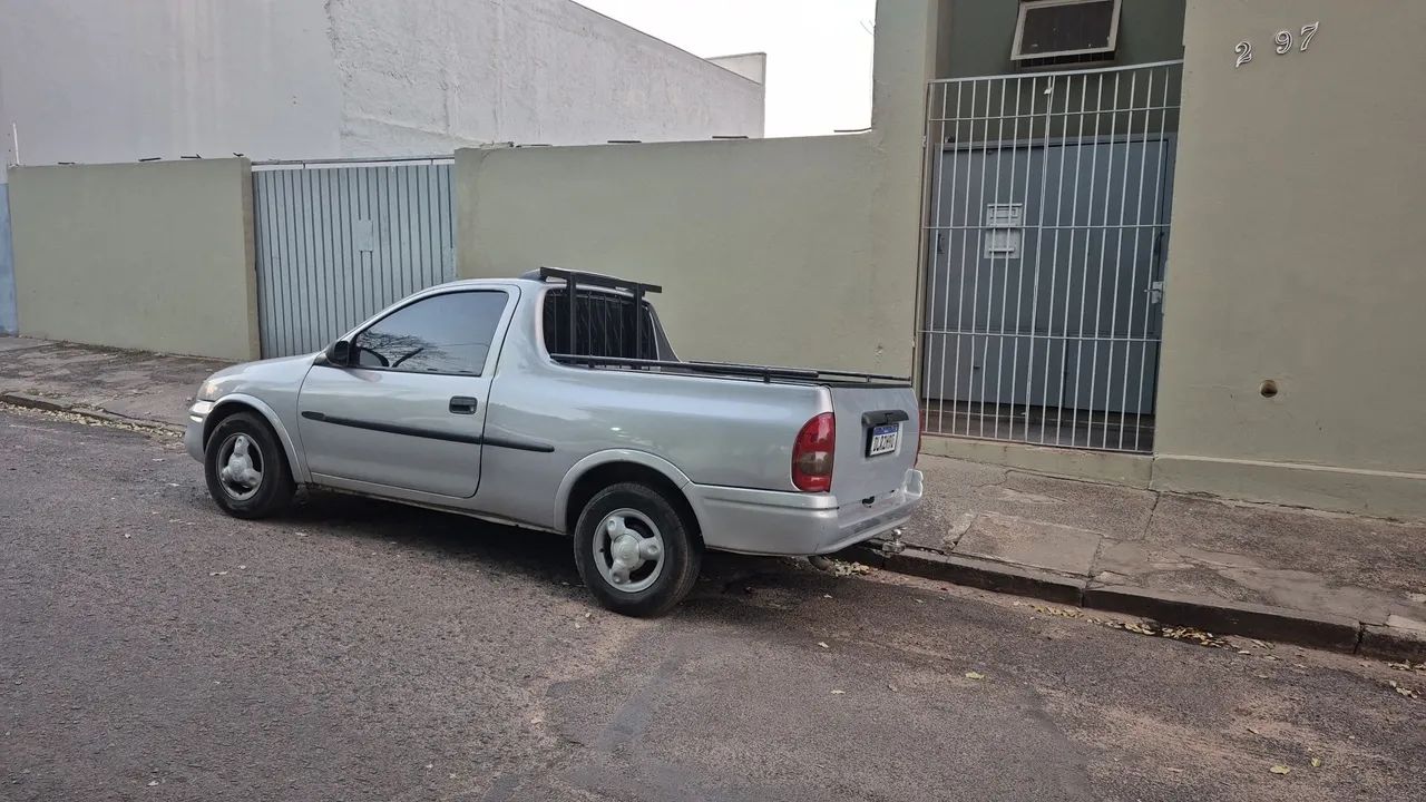 Chevrolet Corsa Pick-up Std/ Rodeio 1.6 MPFI 2003