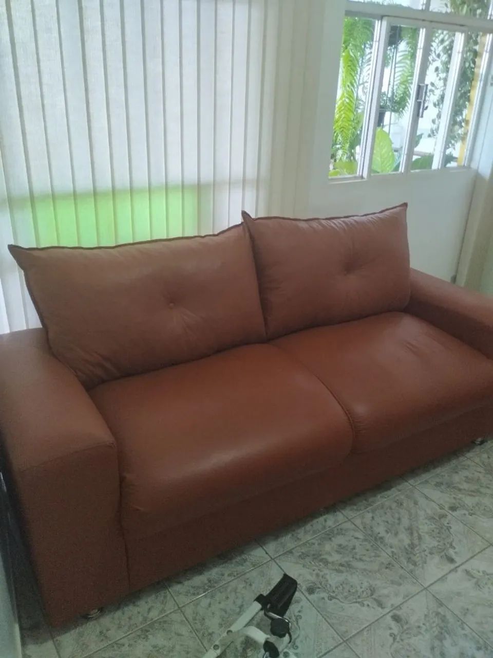 Sofa todo reformado  - Foto 4