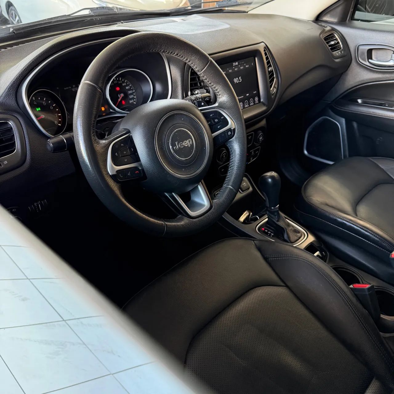 Jeep Compass Longitude 2.0 4X2 Flex 16V Aut. 2018 - Foto 5