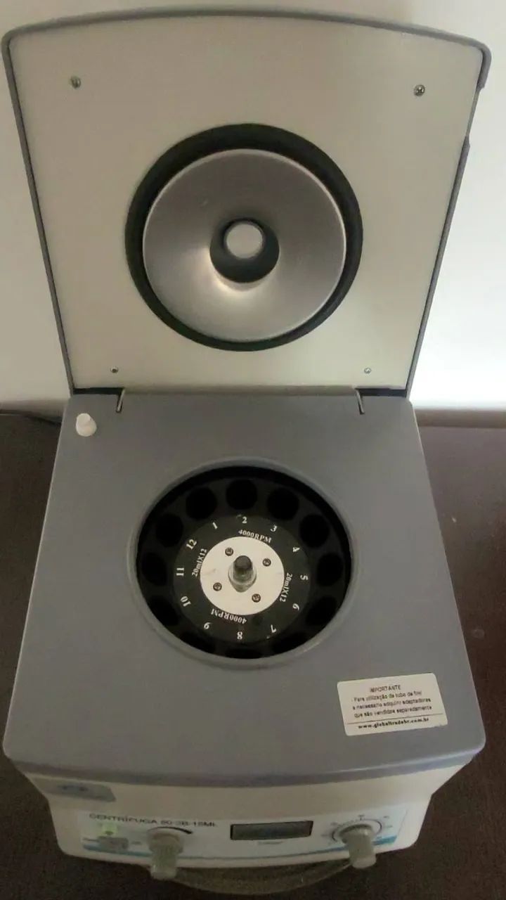 Analisador bioquímico semi automático e centrífuga  - Foto 4
