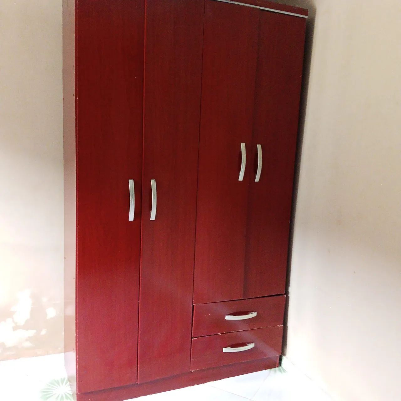 Guarda roupa usado em ótimo estado 