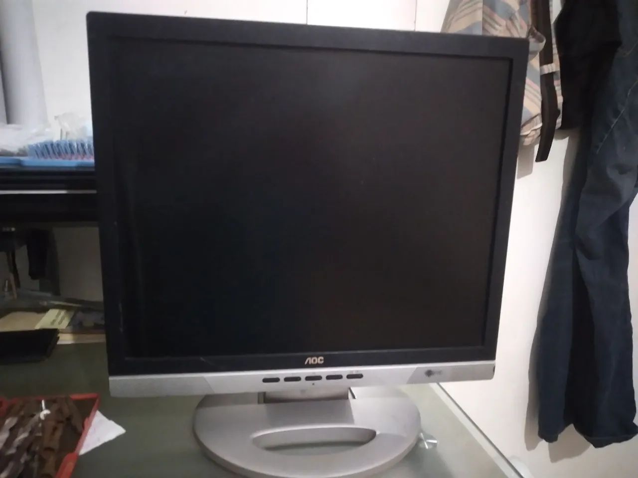 Monitor AOC  17"