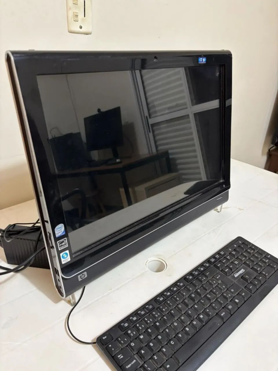 HP Touch Smart All In OneIntel Core 2 Duo Inside 4GB RAM 2.16Ghz NVIDIA GeForce 9300 - Foto 3