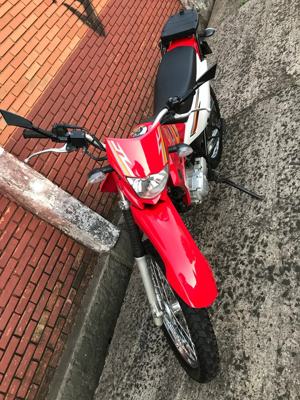 Motos Yamaha XTZ 125 E - Faxinal, Paraná