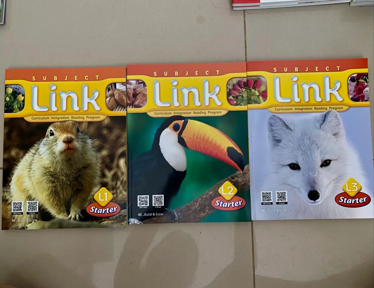 Subject Link coleção 1, 2 e 3 Easy Link L5 - Student Book & Workbook  - Foto 4