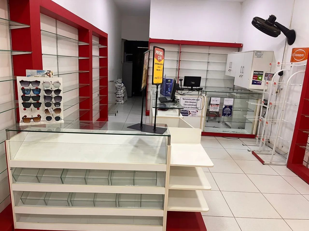 Móveis de Farmácia a Venda  - Foto 2