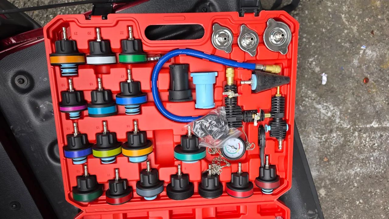 Kit Teste de pressão do radiador e do sistema de refrigeração a vácuo. - Foto 2