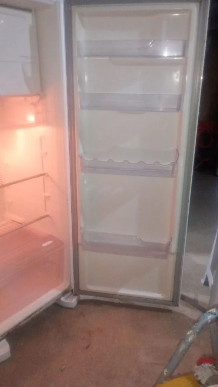 Geladeira Eletrolux  - Foto 5