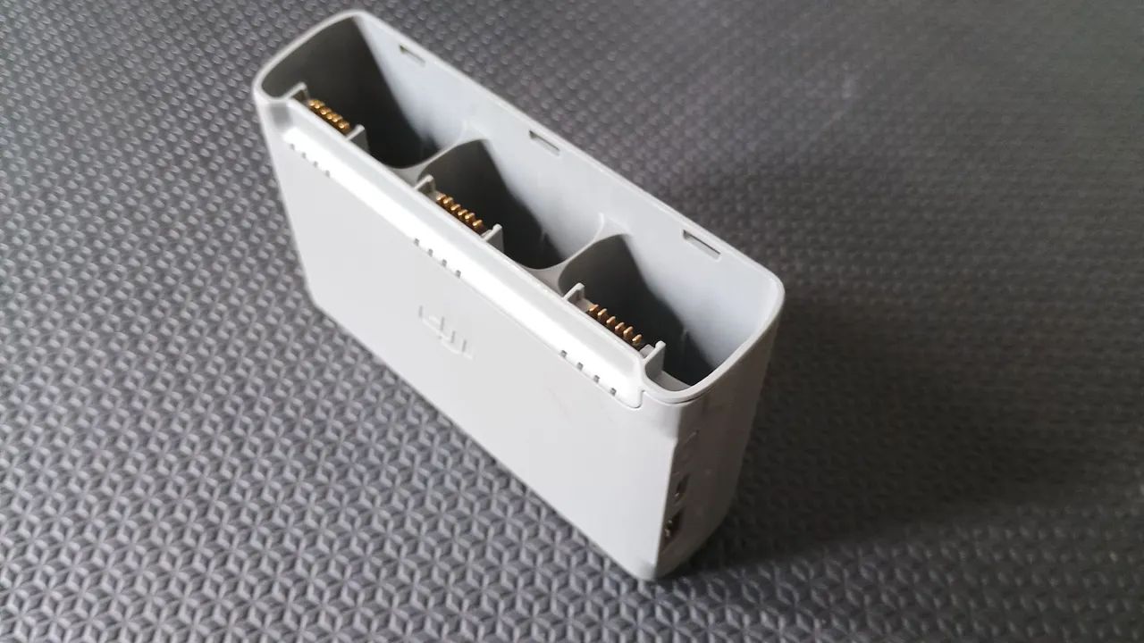 Drone Dji mini 2 com 4 baterias - Foto 3