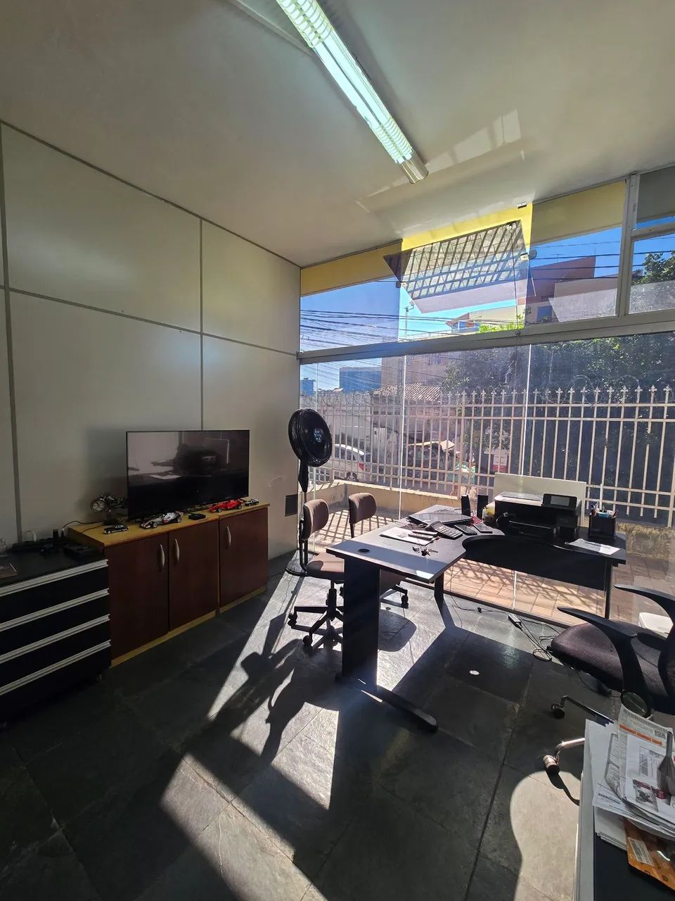 Alugo Sala Comercial Mobiliada no Prado Oportunidade - Foto 2