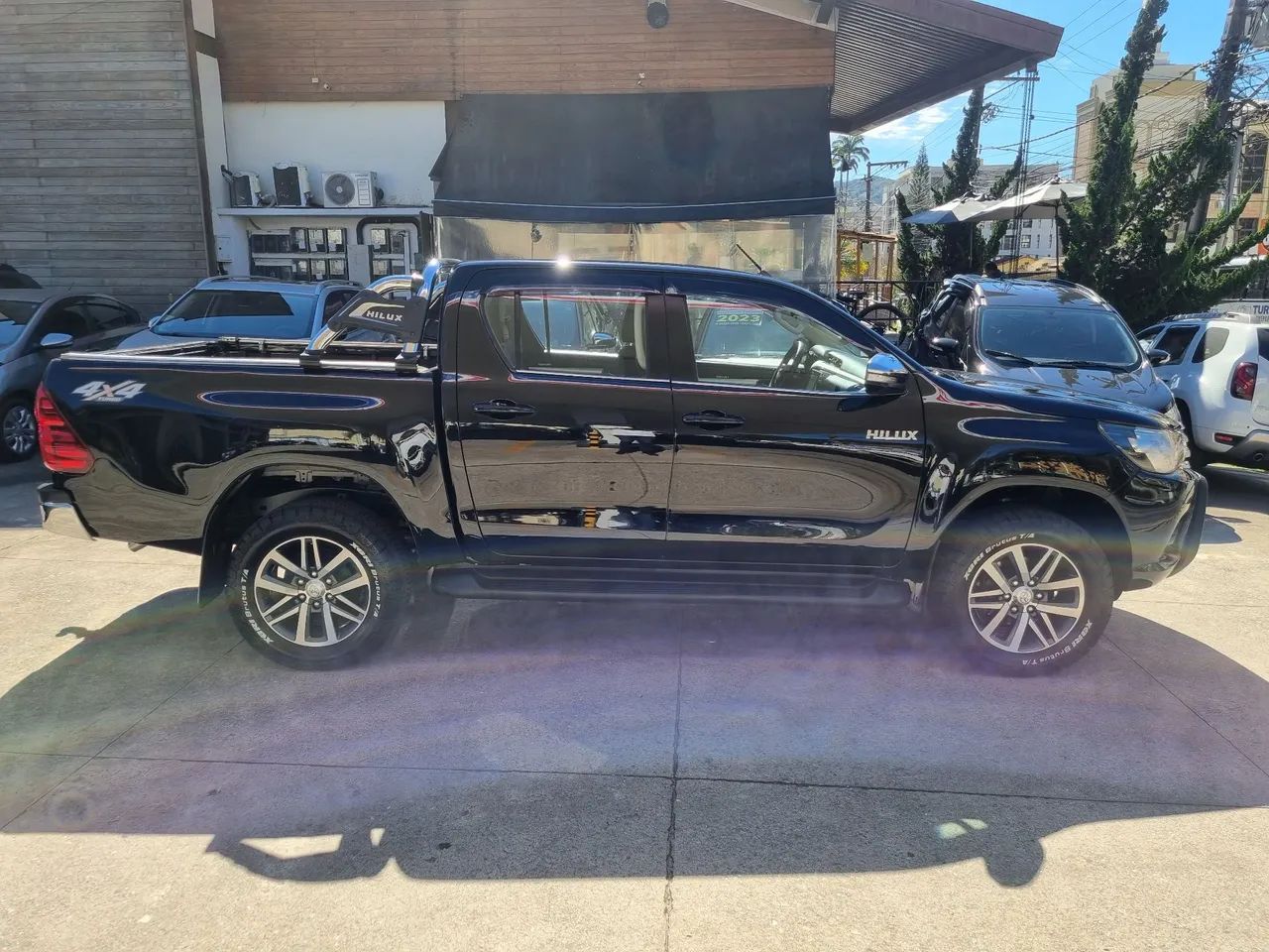 Toyota Hilux Hilux CD SRV 4x4 2.8 TDI Diesel Aut. 2016
