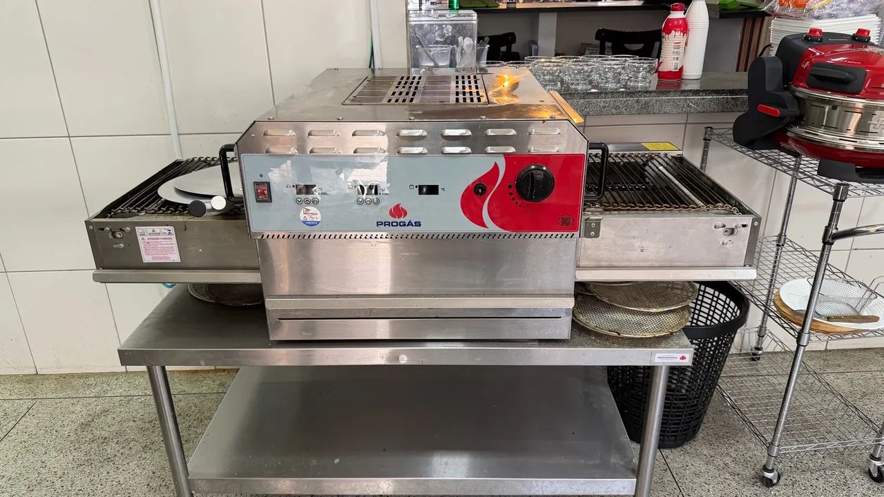 Forno de esteira