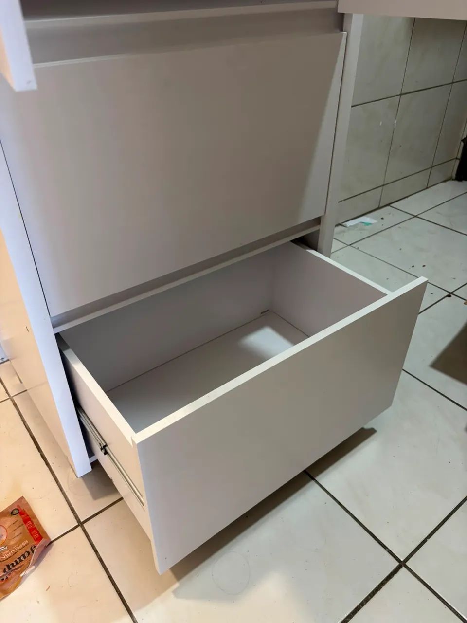Paneleiro 100%MDF com duas gavetas - Foto 3
