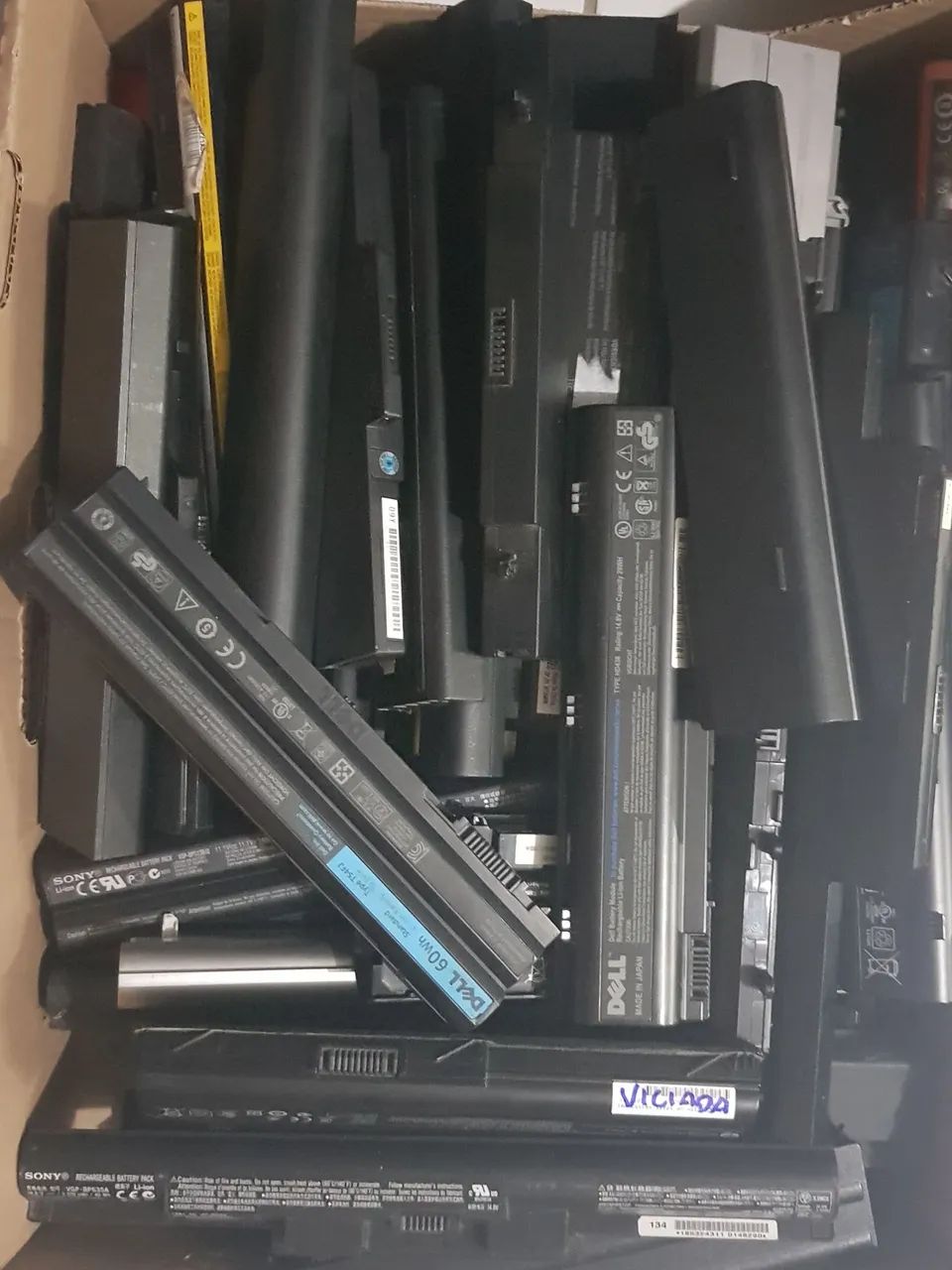 Lote 20 baterias de notebook viciadas para remoção de células 