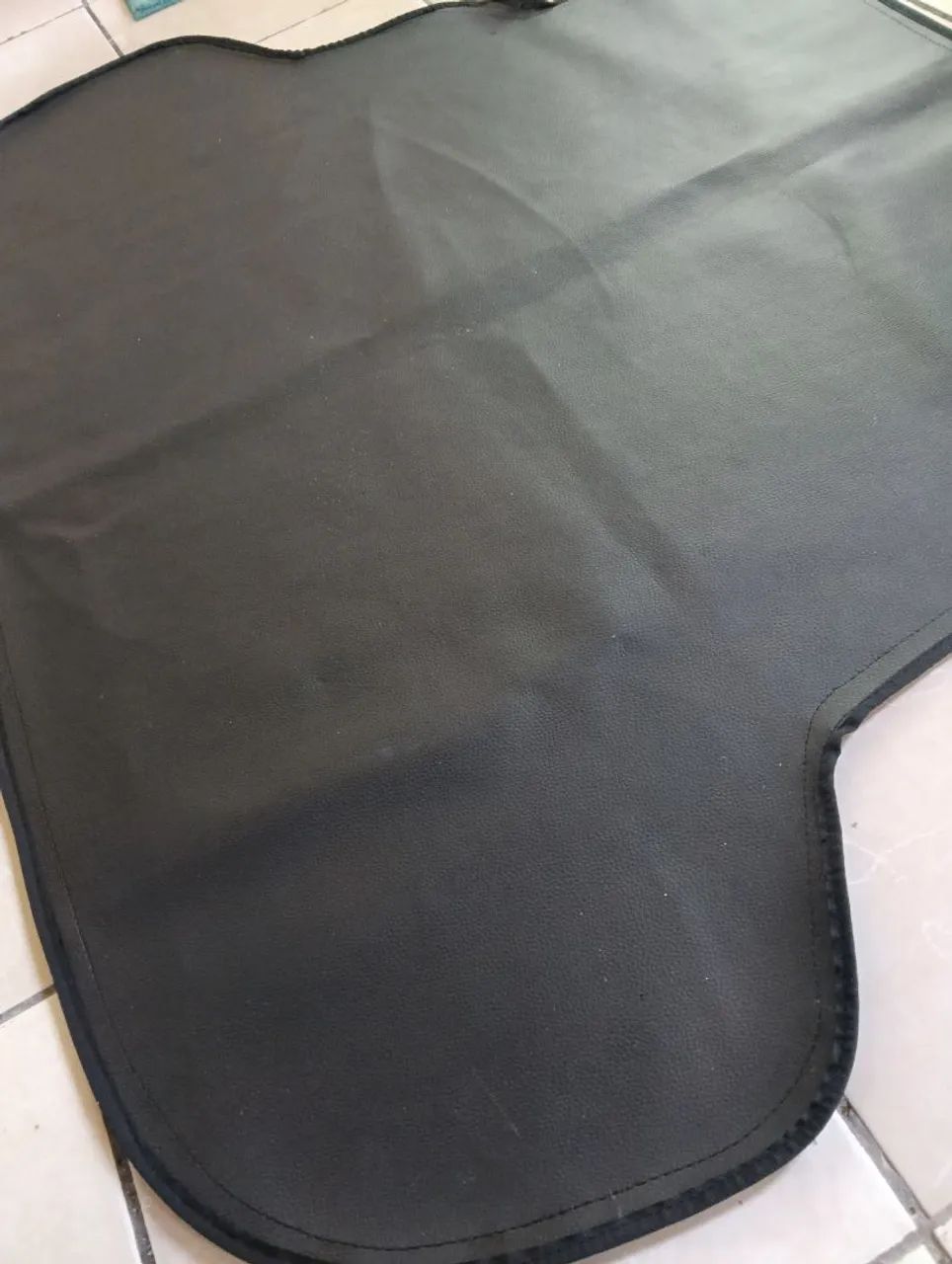 Capa para PROTEÇÃO porta malas de carro em couro  - Foto 3