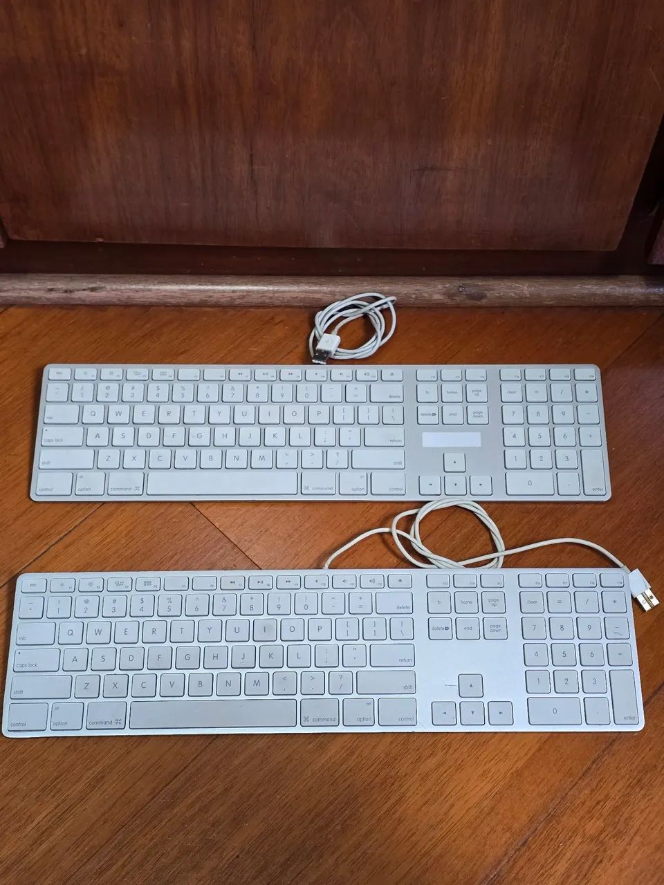 Teclado Apple Magic keyboard com fio