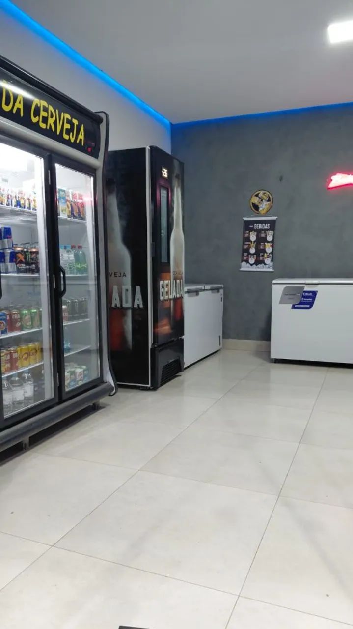 Vendo distribuidora completa  próximo só condomínio jardim Mariana .