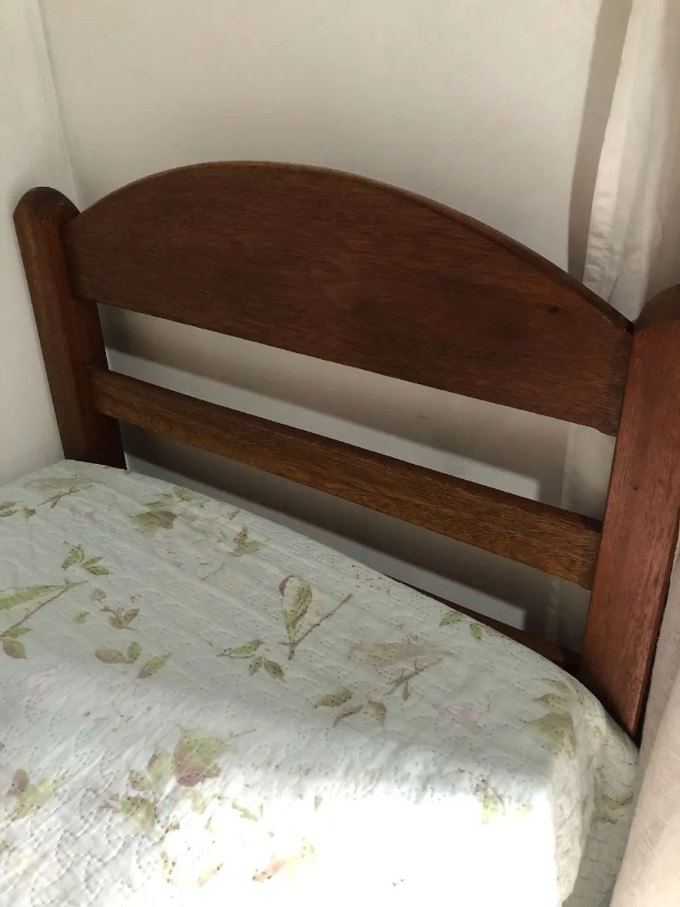 Cama de solteiro em madeira - Foto 3