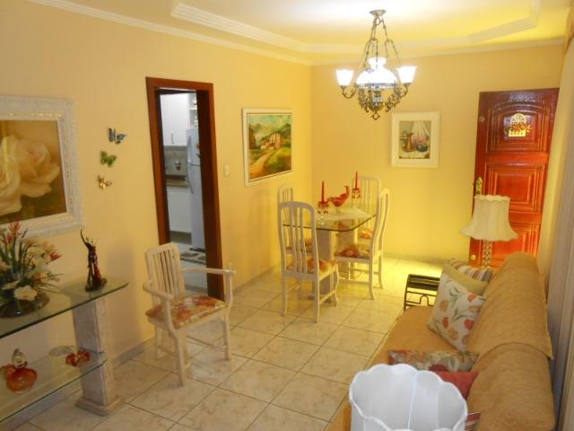 Magnífica Casa 3 Quartos c/Vaga Eng Dentro