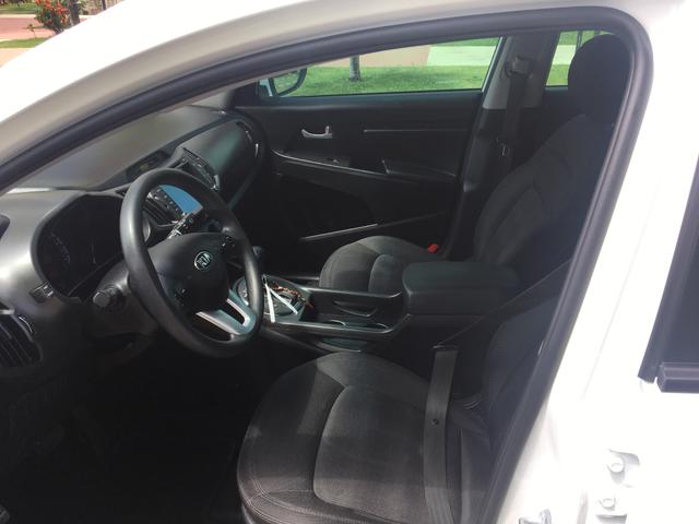 Vende -se um carro Kia esportage - Foto 8