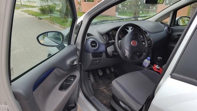 Vendo Fiat Punto Attrative 1.4 8v Fire - Foto 6