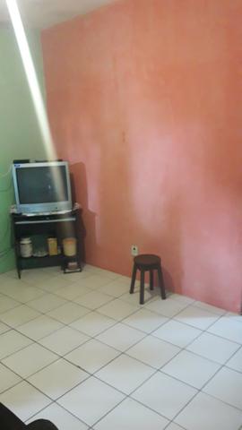 Casa 1;4 e sala grande no vale das pedrinhas - Foto 3