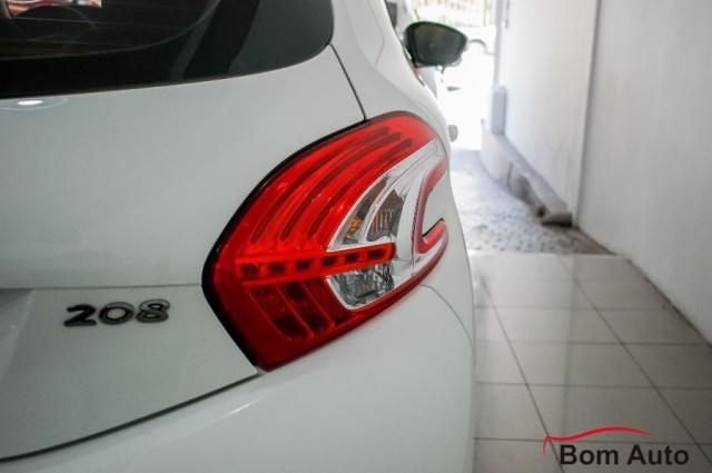 Peugeot 208 1.5 Allure Manual 2015 - Foto 7