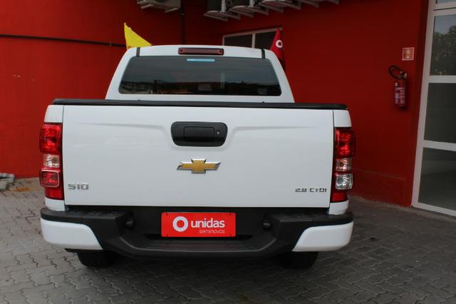 S10 Cabine Dupla 4x4 diesel - Foto 5