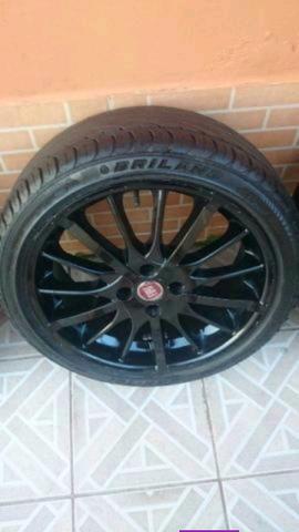 Barbada Roda 17 com pneu Pra vender hje - Foto 3