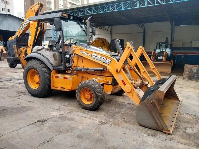 Retroescavadeira Case 580n 2014